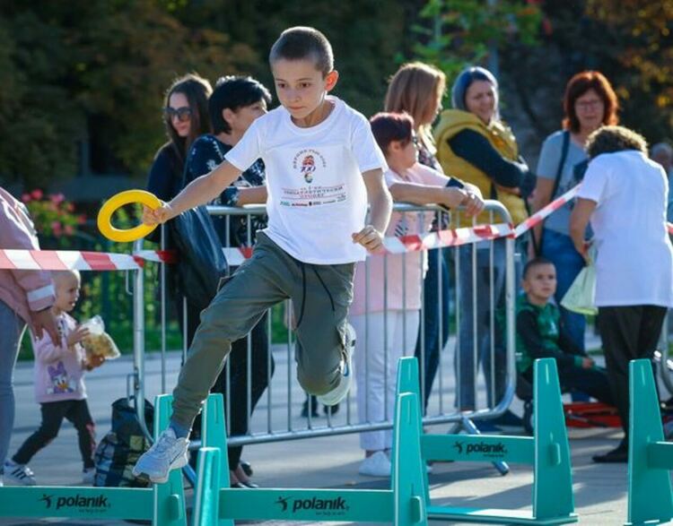 Второто издание на &bdquo;Перник рън&ldquo; премина с участието на елитни бегачи и десетки любители на бягането от Перник и страната