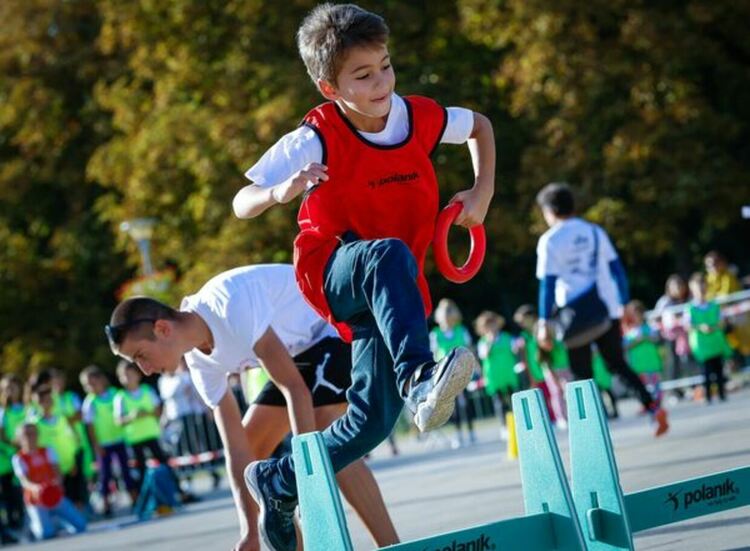 Второто издание на &bdquo;Перник рън&ldquo; премина с участието на елитни бегачи и десетки любители на бягането от Перник и страната