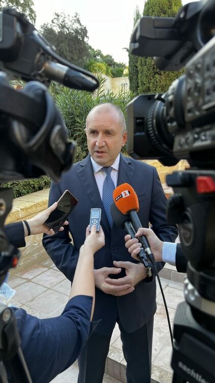 Румен Радев във Валета: Не можем повече да бъдем държани извън Шенген