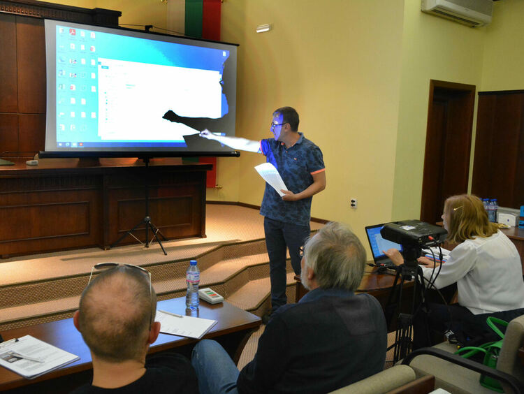 Шестима архитекти и творчески колективи представиха идеите си за прекрояването на Книжния базар в арт зона