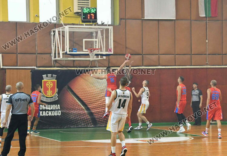Еуфорична среща с публиката и победа за баскетболния тим на Хасково в първи кръг на А групата