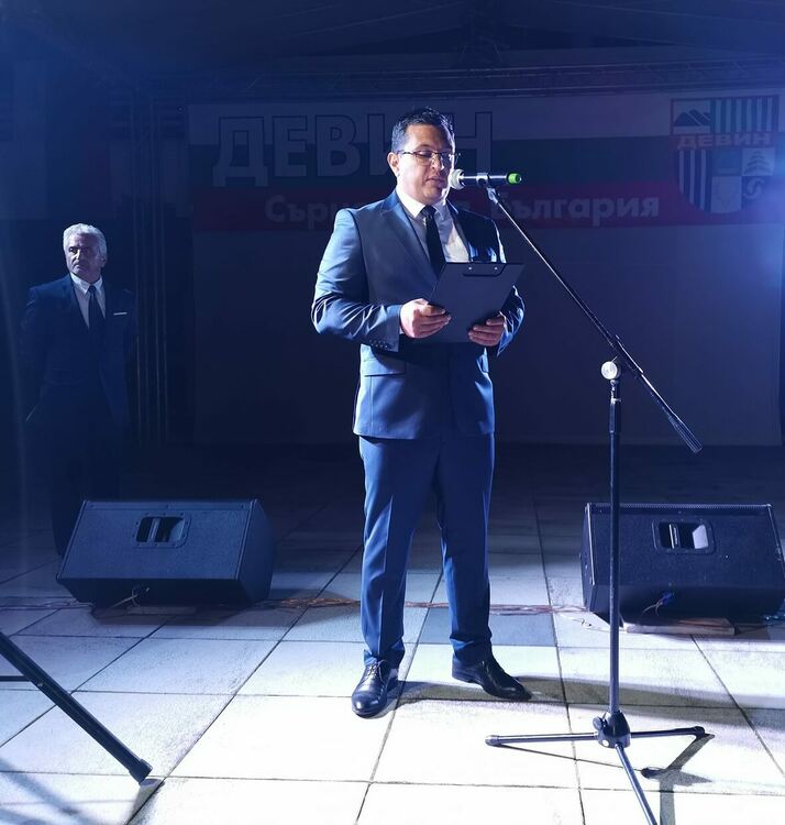 За празника на Девин редица видни жители бяха удостоени със званието „Почетен гражданин“