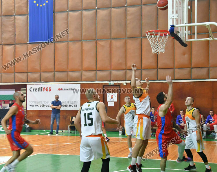 Еуфорична среща с публиката и победа за баскетболния тим на Хасково в първи кръг на А групата