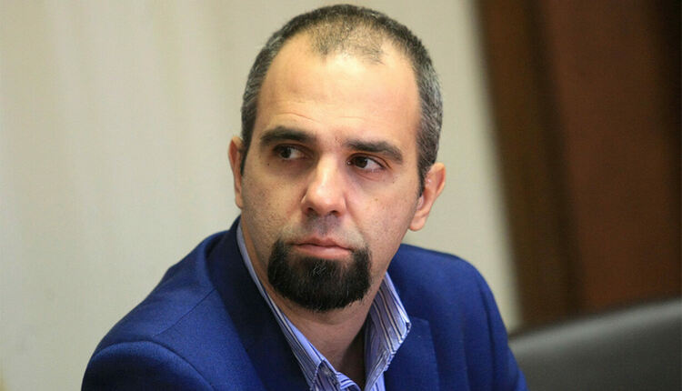 Партиите се правят, че правят правителство. И с удоволствие ще оставят трудната зима на Радев