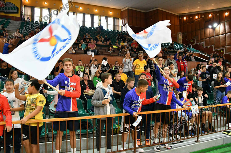 Еуфорична среща с публиката и победа за баскетболния тим на Хасково в първи кръг на А групата