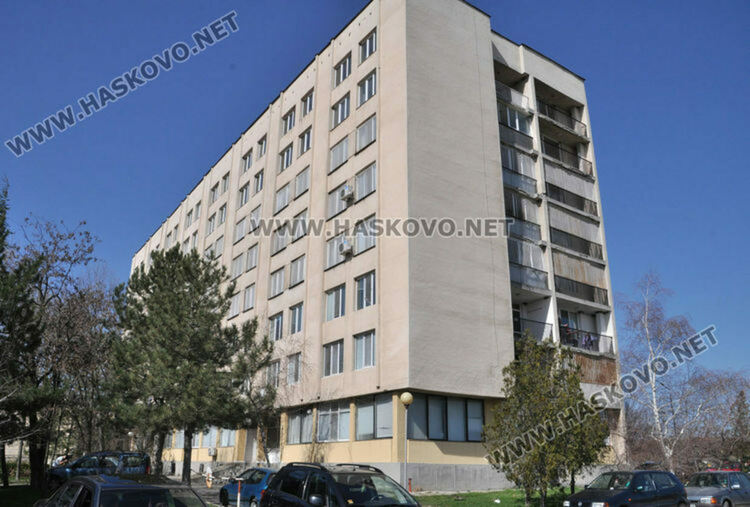 Честитят 90-годишния юбилей на д-р Щерев от Белодробната болница в Хасково