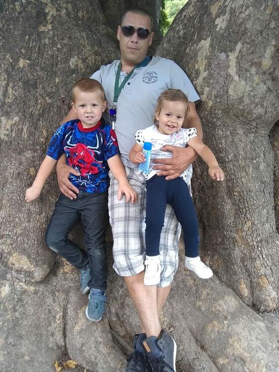 Млад  смолянчанин с две деца, призовава родопчани на протест, заради липсата на дърва за огрев на прага на зимата