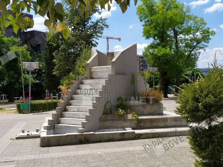 Кърджали  е обречен да има неработещи шадравани