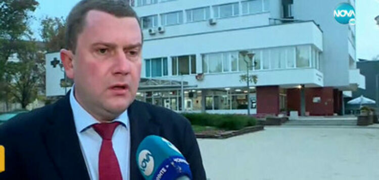 Защо строителни работници заплашиха да скочат от 6-етажна сграда