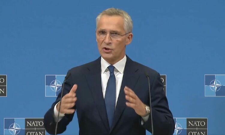 Столтенберг: Завоалираните ядрени заплахи на президента Путин са опасни и безотговорни