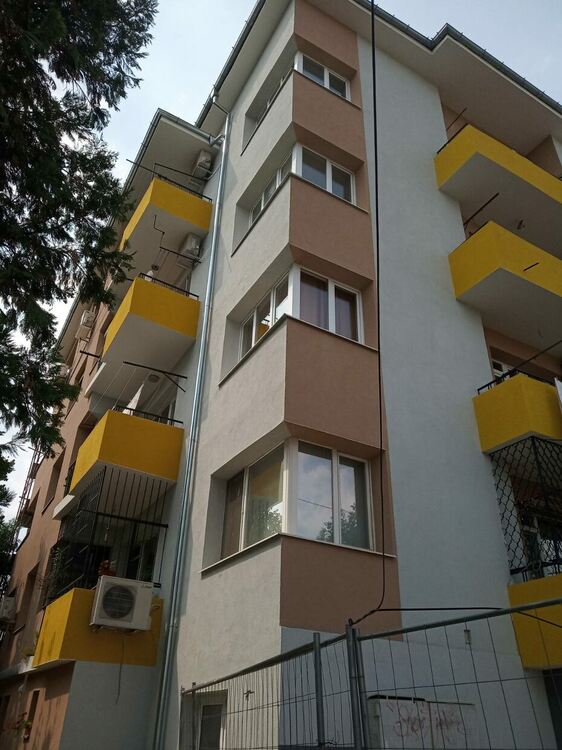 Приключи санирането на три жилищни сгради по проект за енергийна ефективност