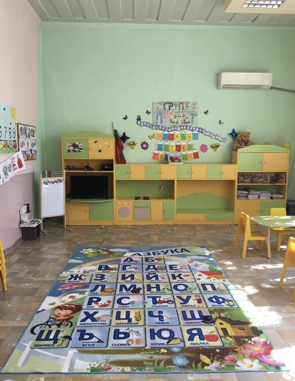 Учителките в Крушево благодарят за дарените играчки и съоръжения