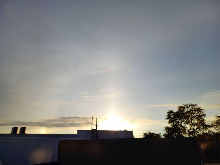 Наблюдаваха феномена "слънчево хало" над Хасково