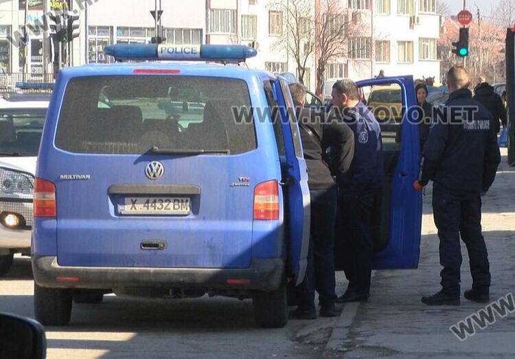 В спецакция на МВР: 8 са хванати с наркотици в Хасковско