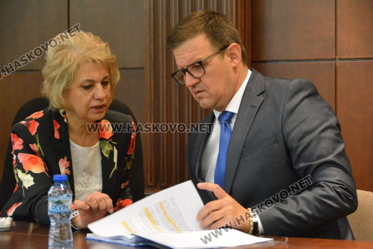 Решено: Със 150 лв. вдигат заплатите на кметовете на селата в община Хасково