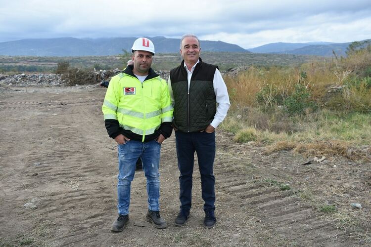 Кметът на Асеновград даде официален старт на рекултивацията на старото сметище в града