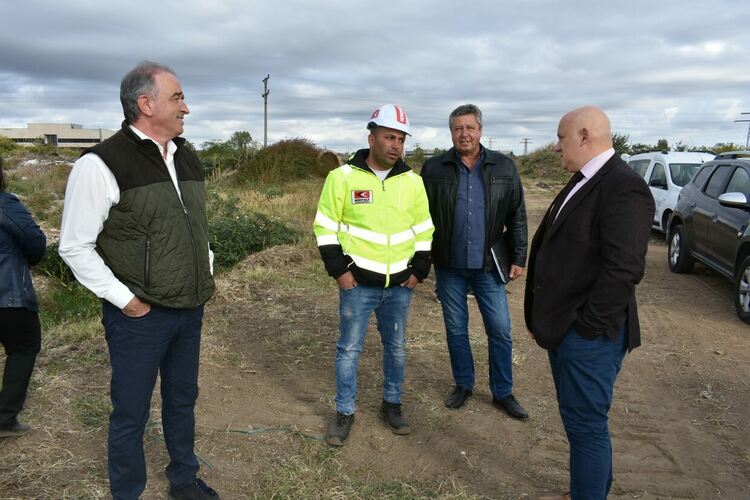 Кметът на Асеновград даде официален старт на рекултивацията на старото сметище в града