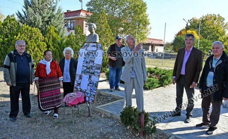 В Деня на авиацията отбелязаха 10 г. от Самолетния мемориален комплекс в Узунджово