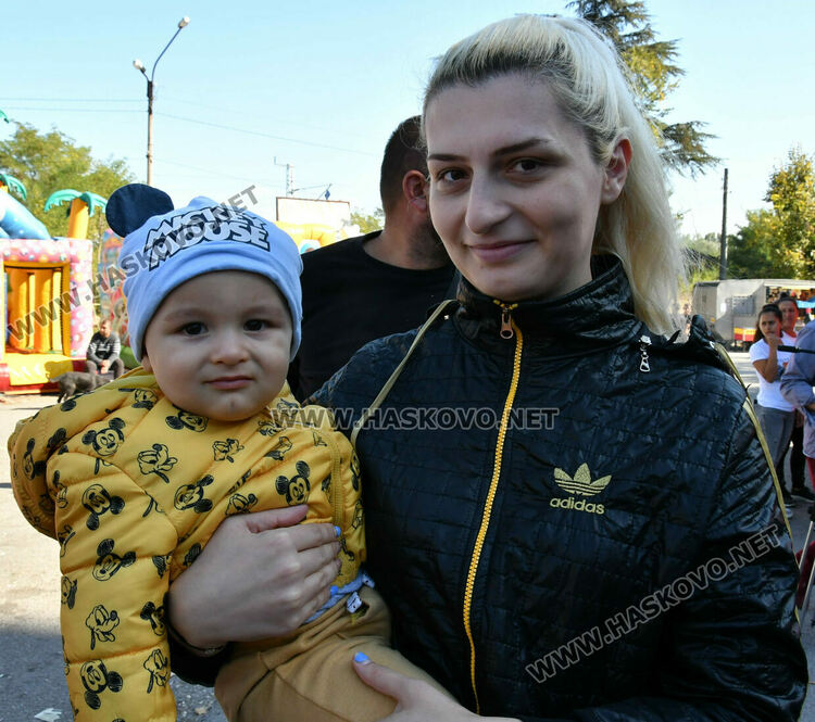 Весела Бръмчева и Георги Иванов със златни пояси от турнира „Шестте великденски ангела“