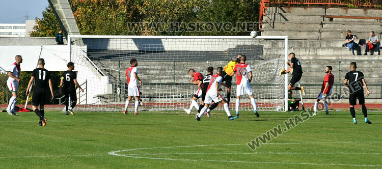 „Саяна Хасково” разби гостуващия „Сокол” с 4:1