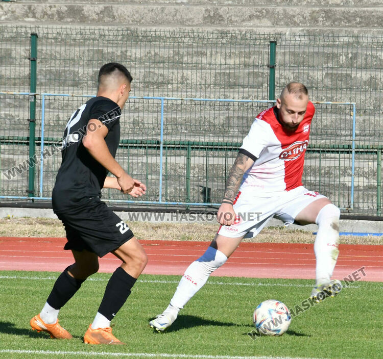 „Саяна Хасково” разби гостуващия „Сокол” с 4:1