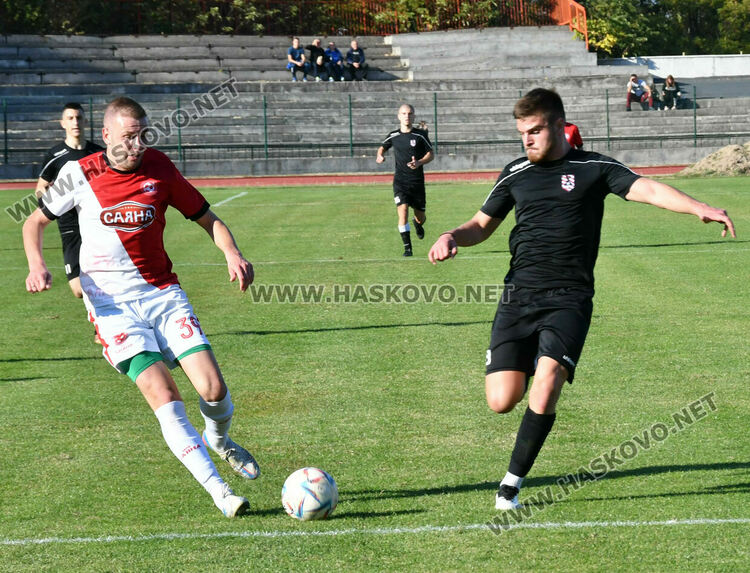 „Саяна Хасково” разби гостуващия „Сокол” с 4:1