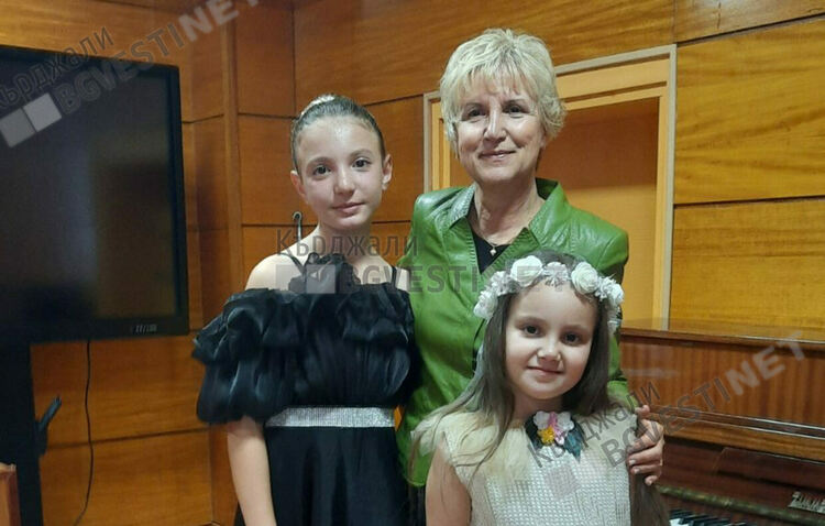 Незабравим музикален празник за учениците от СУ”П.Р.Славейков” и възпитаниците на „HAPPY DINO“