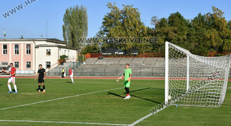„Саяна Хасково” разби гостуващия „Сокол” с 4:1