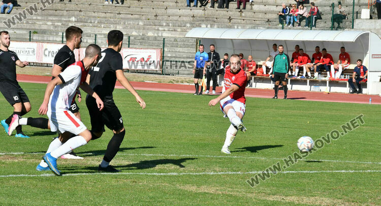„Саяна Хасково” разби гостуващия „Сокол” с 4:1