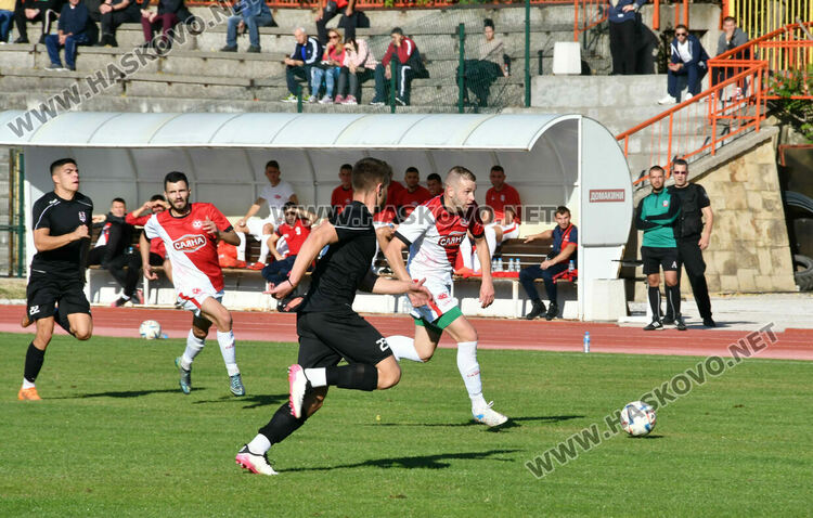 „Саяна Хасково” разби гостуващия „Сокол” с 4:1