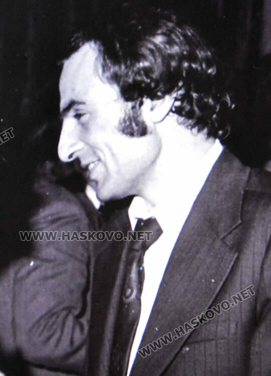 Показаха ретроспективна изложба на фотографа Илия Мирчев в Хасково