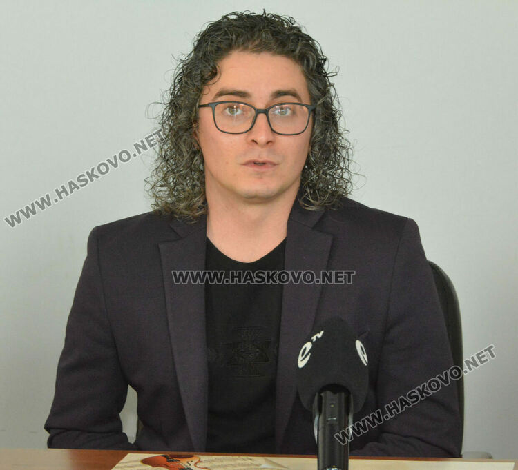 Маестро Петков дирижира Симфониета &bdquo;Враца&ldquo;и Камерния оркестър на Хасково в Дните &bdquo;Недялка Симеонова&ldquo;