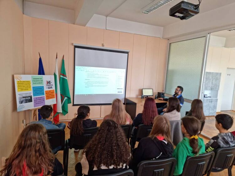 Общински ученически парламент с инициативи по повод Международния ден за борба с трафика на хора