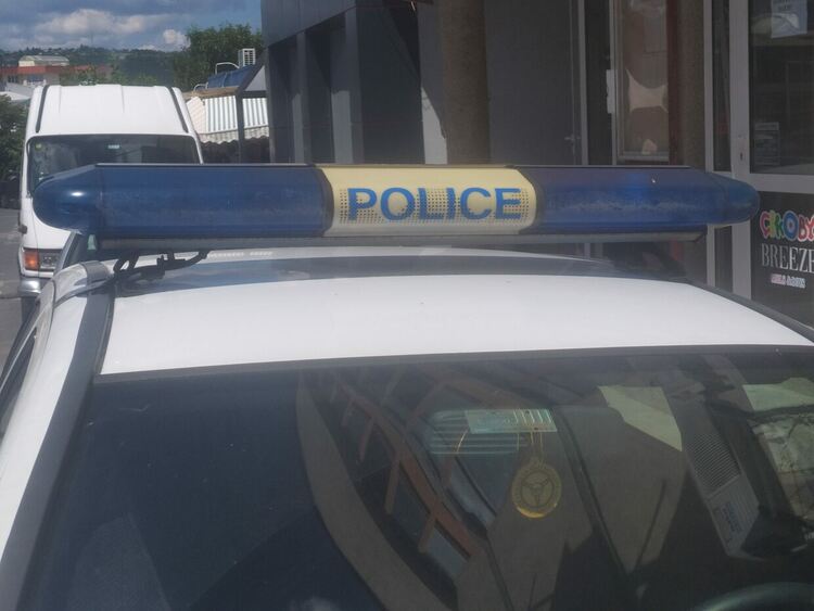 Хасковски криминалисти спипаха жител на Звезделина с дрехи ,имитиращи известни марки