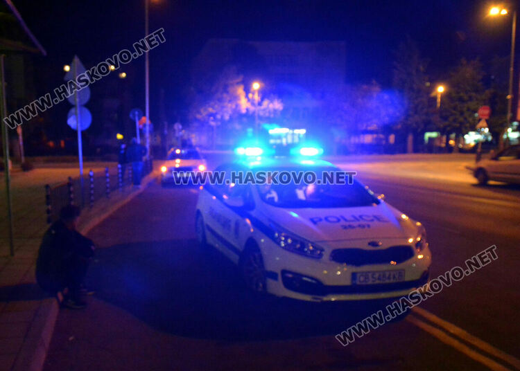 Кърджалийско Ауди не спря на &bdquo;Стоп&ldquo; и се заби в Опел до &bdquo;Лебеда&ldquo; 