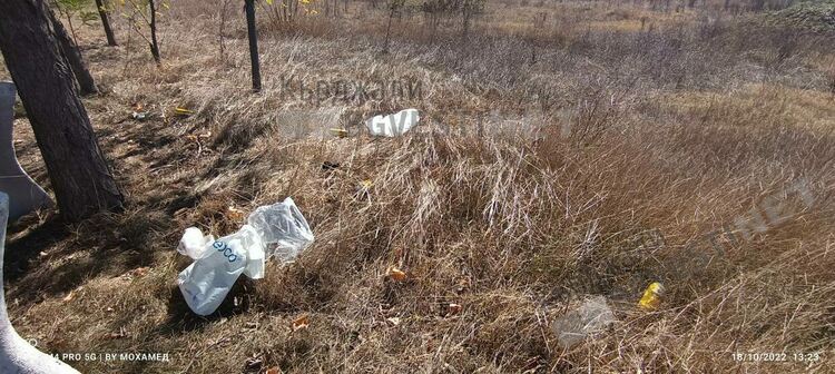 Какво ни оставят пиянстващите в парка на сутринта?