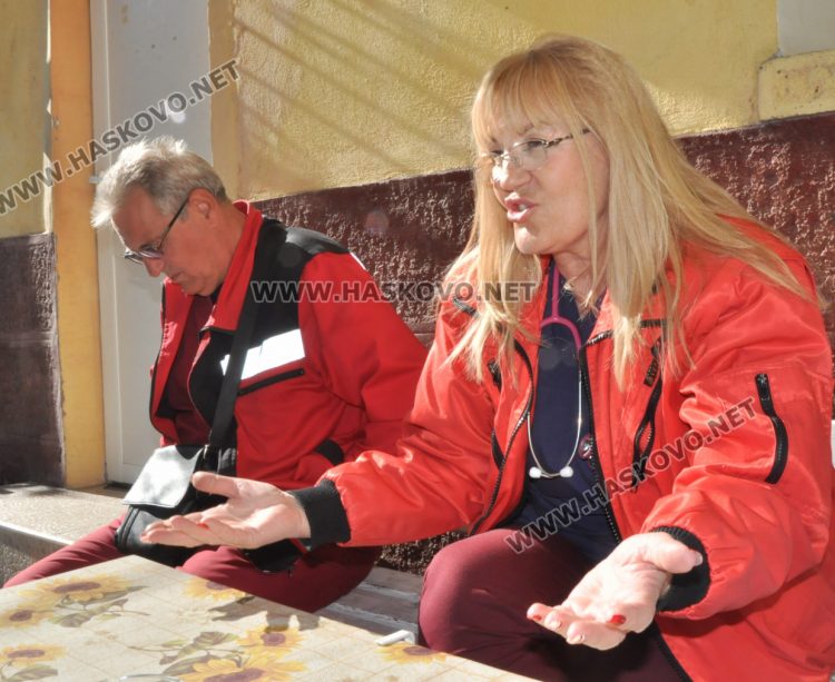 Спешните медици от Хасково и страната на протест за по-високи и адекватни заплати