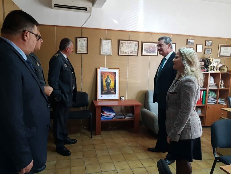 Наградиха победителите в международния конкурс „С очите си видях бедата“