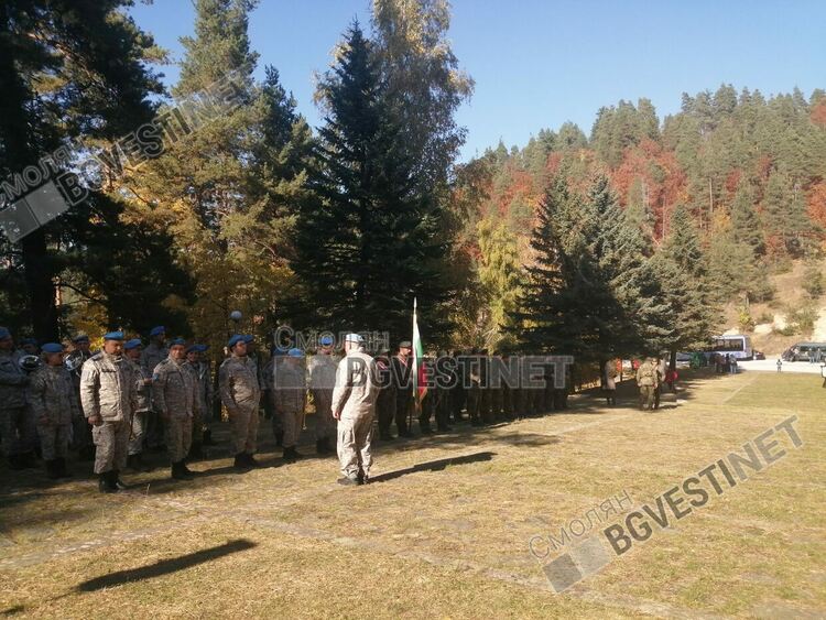 Смолян се поклони пред подвига и саможертвата на героите на връх Средногорец