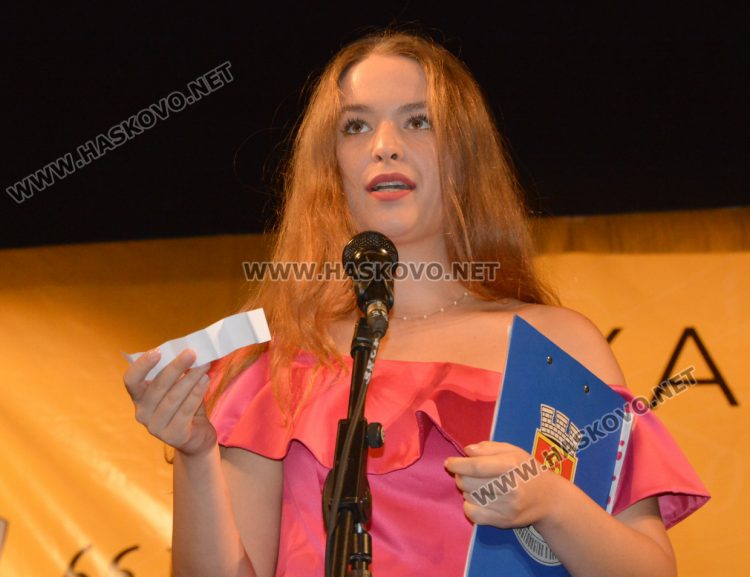 Откриха Дните „Недялка Симеонова“ в Хасково, 23 цигулари излизат на сцената