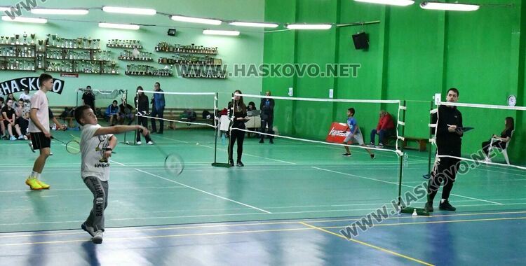 В Хасково стартира Държавното по бадминтон до 15 г, Даниел Николов е на полуфинал в Прага