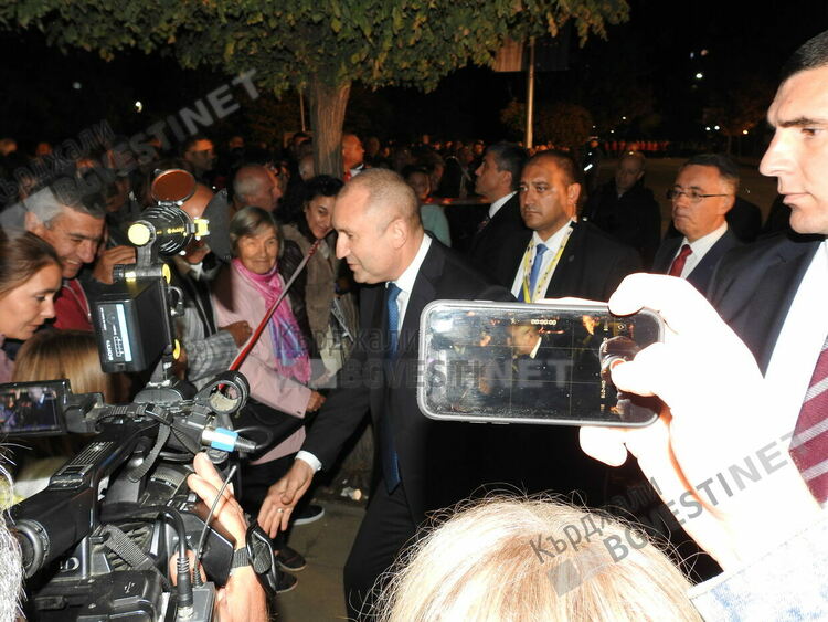 Президентът Радев пред кърджалийци: Уникална е силата на Кърджалийския край!