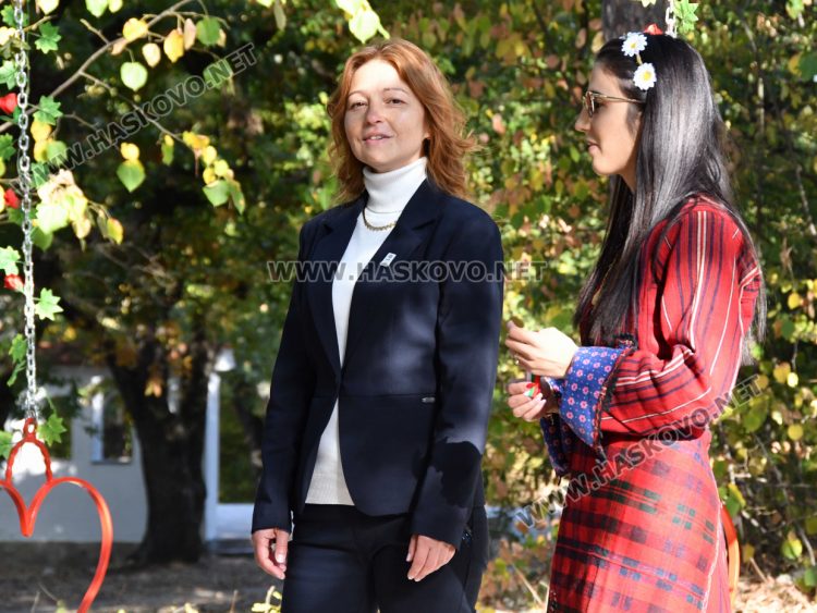 Красиво кътче за влюбени създадоха ротарианците в парк „Кенана“