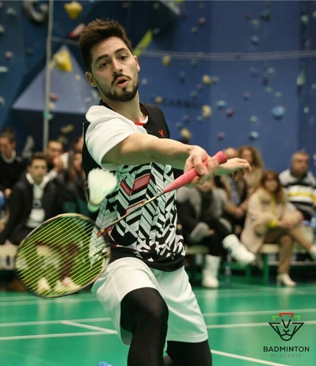 Даниел Николов