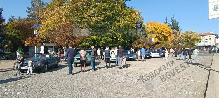  Парад на ретро автомобили се провежда днес за Деня на Кърджали