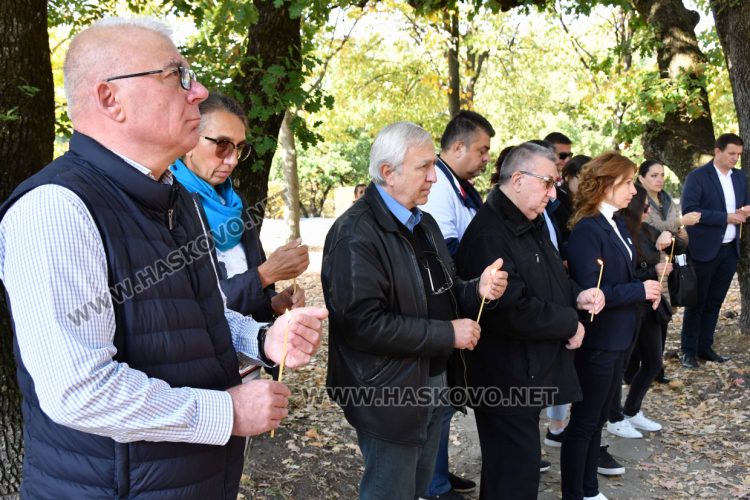 Красиво кътче за влюбени създадоха ротарианците в парк „Кенана“