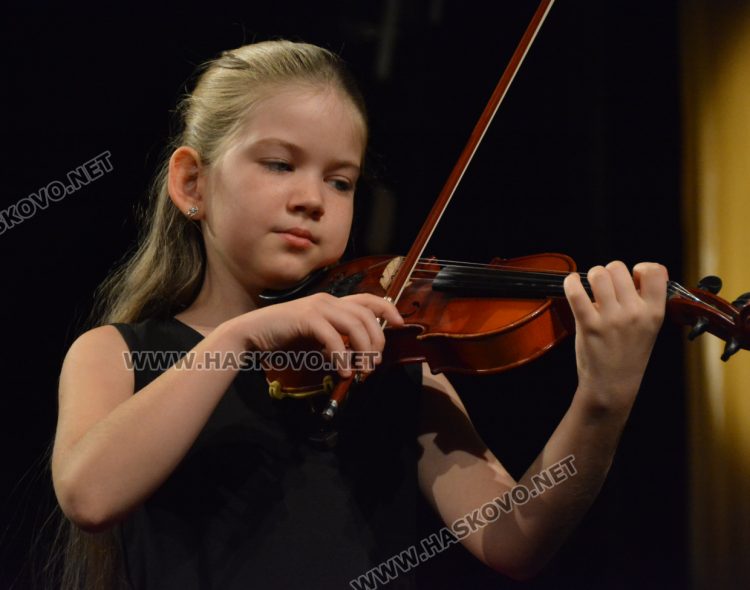 С награждаване на победителите в конкурса за цигулари  завършиха Музикалните дни„Проф. Недялка Симеонова“