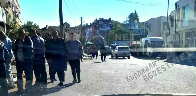 Битакът на Пазара превзема Синята зона