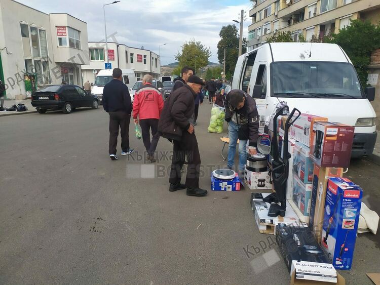 Битакът на Пазара превзема Синята зона