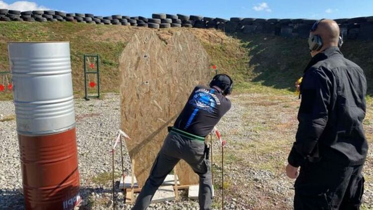 75 състезатели от 16 подразделения на МВР се включиха в тридневния полицейски турнир по стрелба с пистолет